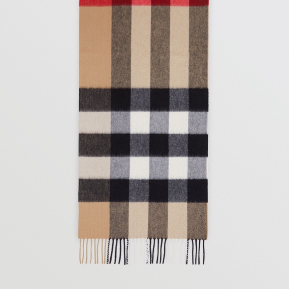Burberry Cashmere Scarf - Picture 4 of 5